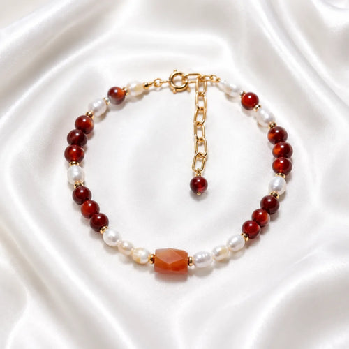 Ambar Solar Necklace